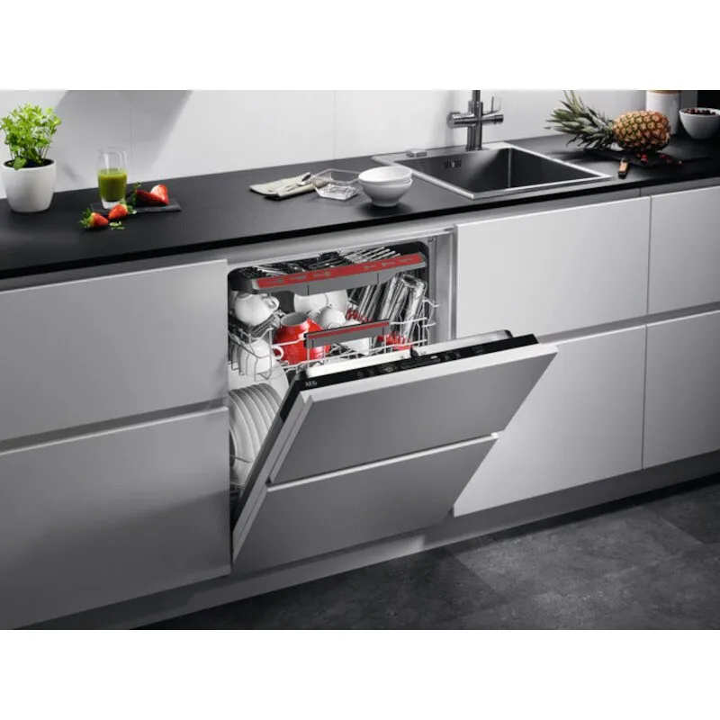 AEG FSS64907Z Series 6000 Fully Integrated Dishwasher White 14 Settings