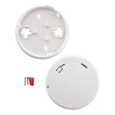 First Alert PR710E Slim Smoke Detector with Photoelectric Sensor and LED Escape Light