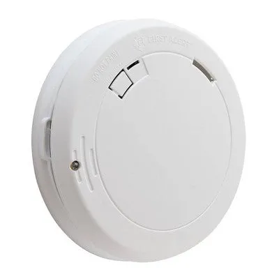 First Alert PR710E Slim Smoke Detector with Photoelectric Sensor and LED Escape Light