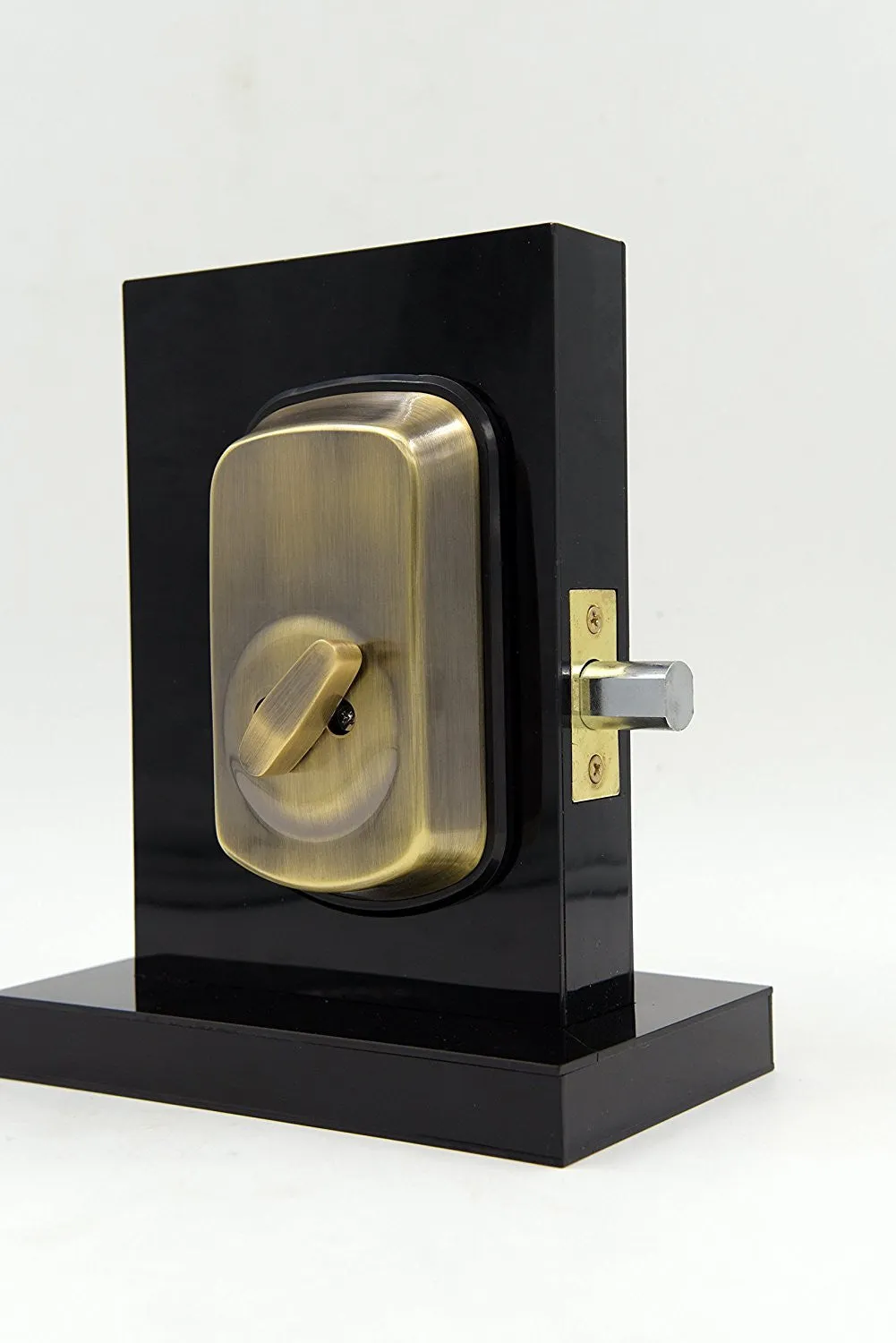 Optimized Title: Smartphone-Connected Keyless Entry System by NetBolt Locks