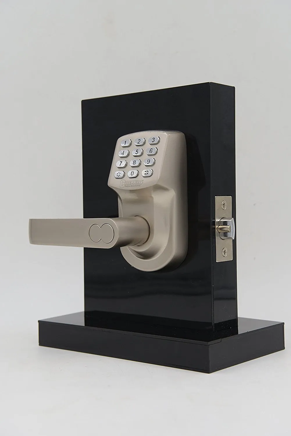 Optimized Title: Smartphone-Connected Keyless Entry System by NetBolt Locks